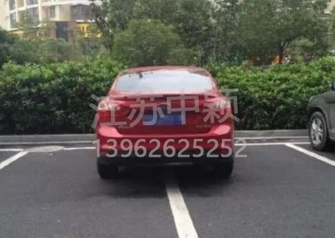 車停在車位也被貼處罰單子？交通警察：這三種停車方式也算違規(guī)！