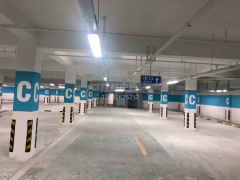 地下停車場(chǎng)劃線用什么材料,停車場(chǎng)劃線要用什么工具？
