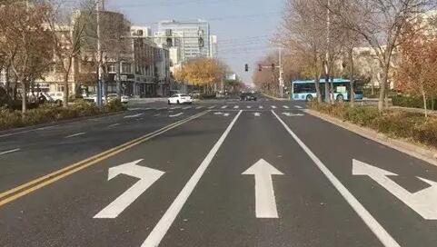 蘇州道路劃線多少錢一米造價？中穎價格合理