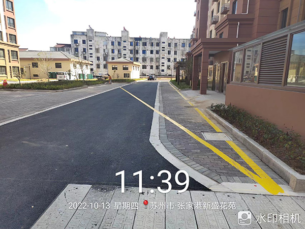 蘇州道路劃線廠家分析，環(huán)氧樹脂地坪有齒痕是什么原因？