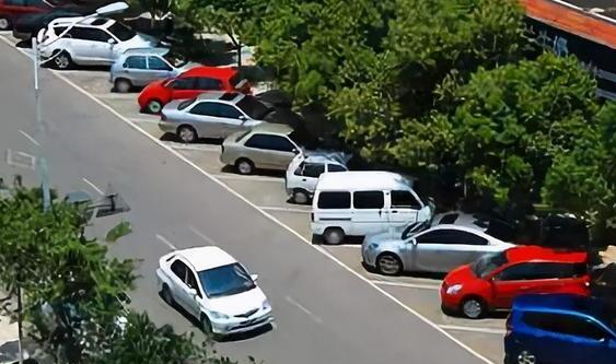 45度斜車位劃線標(biāo)準(zhǔn)尺寸圖，45度斜停車位設(shè)計圖？
