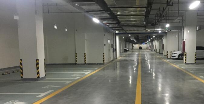 南京車位劃線解讀，地下車庫(kù)道路中線要用什么不同顏色？
