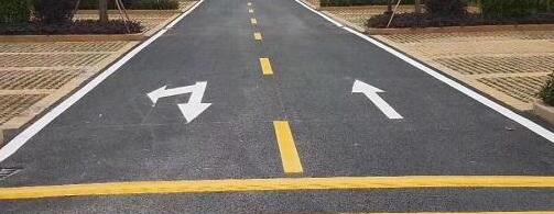 企業(yè)廠區(qū)道路劃線首選——江蘇中穎，專業(yè)、優(yōu)質(zhì)，讓安全出行無憂