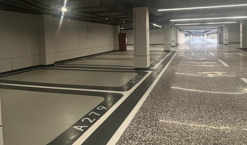 西安廠區(qū)車(chē)位劃線漆是什么材料？